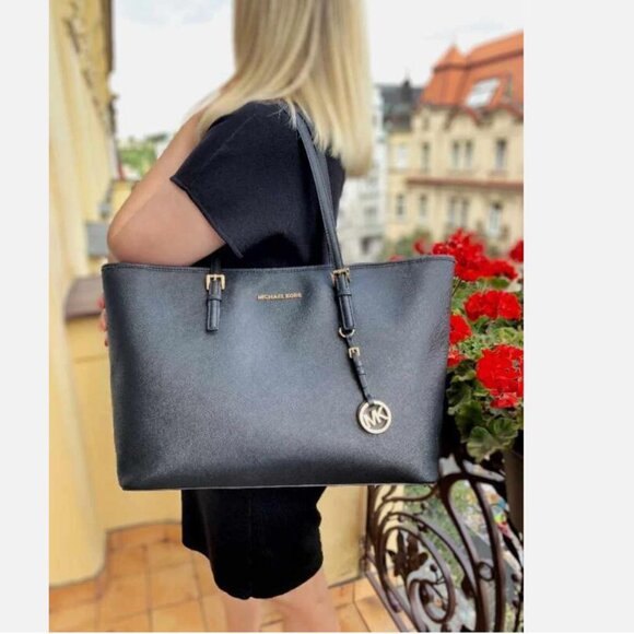 MICHAEL KORS JET SET SAFFIANO LEATHER BLACK TOTE - Picture 14 of 14